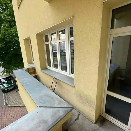 Black Style Moravske Namesti Hostel *