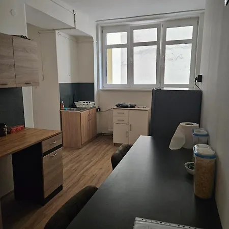 Black Style Moravske Namesti Hostel *