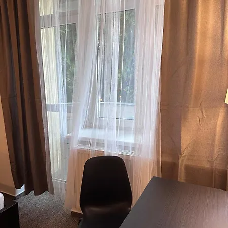 Black Style Moravske Namesti Hostel *