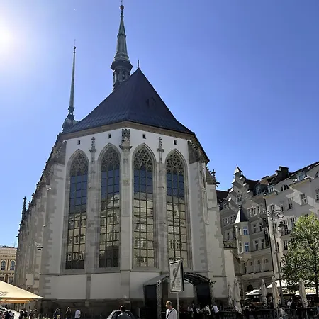 Black Style Moravske Namesti Hostel