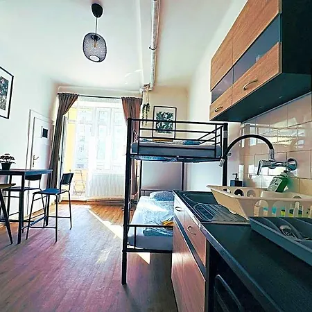 Ostello Black Style Moravske Namesti *