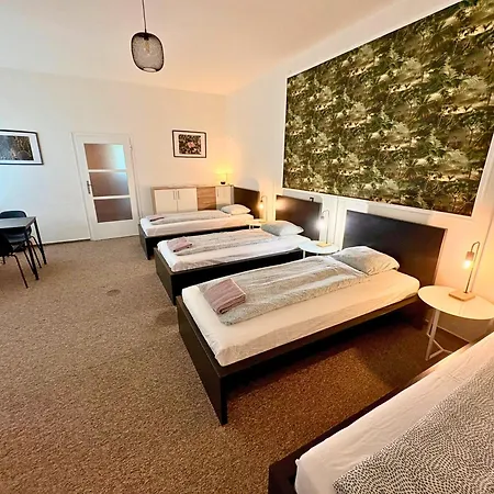 Hostel Black Style Moravske Namesti Μπρνο