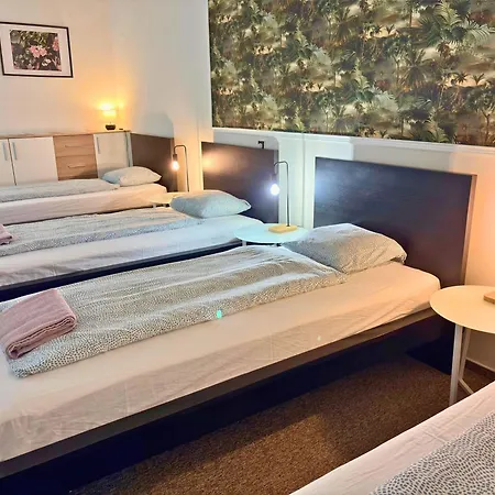 Hostel Black Style Moravske Namesti Μπρνο