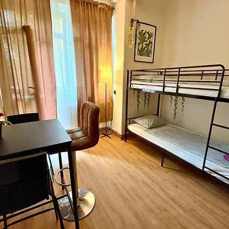 Black Style Moravske Namesti Hostel Μπρνο
